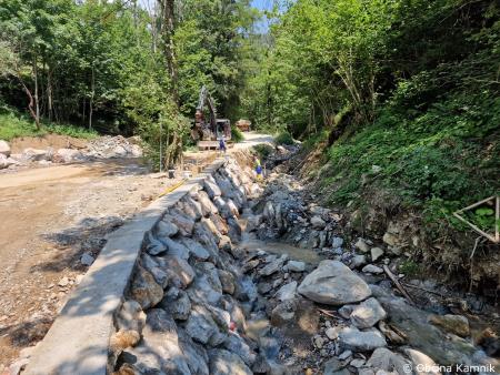Sanacijska obnova vodotokov in hudournikov po poplavah (19)